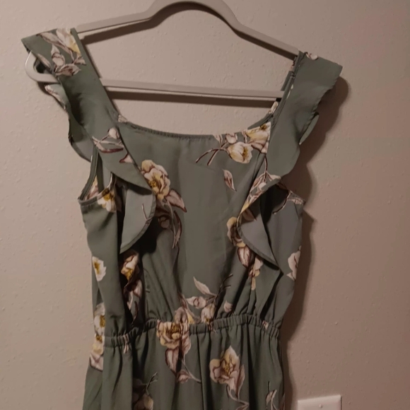 Xhilaration Sage Floral Print Jumpsuit - Picture 7 of 16